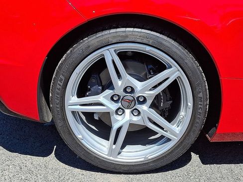 Used 2024 Chevrolet Corvette Stingray Preferred Cpe w/ 2LT RWD image 9