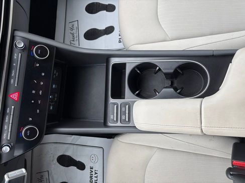Used 2025 Hyundai Sonata SEL FWD image 34