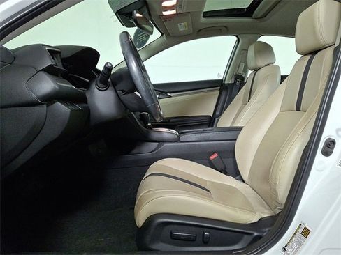 Used 2019 Honda Civic EX-L image 15