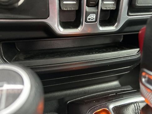 Used 2022 Jeep Gladiator Sport image 27