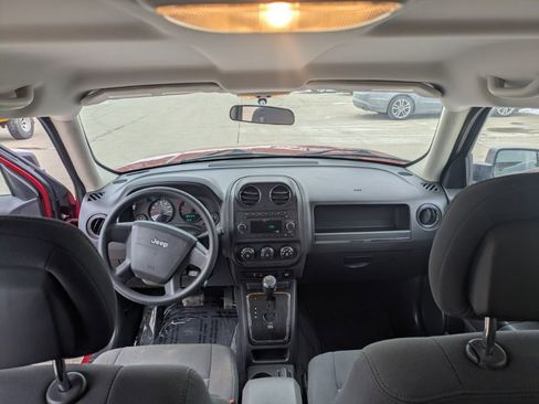 Used 2010 Jeep Patriot Sport image 14