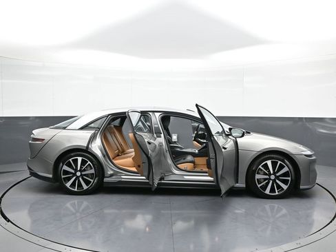 Used 2023 Lucid Air Touring image 47