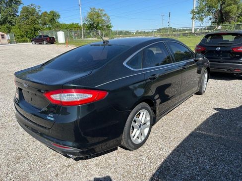 Used 2014 Ford Fusion SE w/ Equipment Group 202A FWD image 5