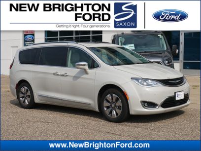 Used 2017 Chrysler Pacifica Platinum