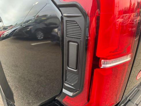 Used 2025 Toyota Tacoma Limited image 6