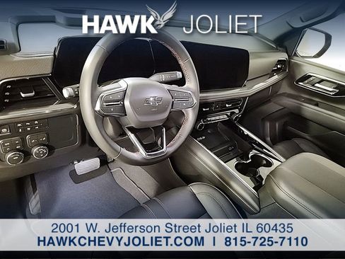 Used 2026 Chevrolet Tahoe RST AWD/4WD image 13