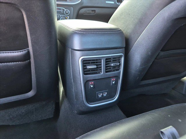 Used 2022 Dodge Charger SXT w/ Leather Interior Group RWD image 18
