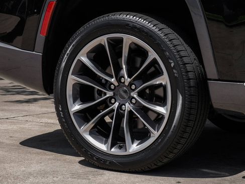 Used 2022 Jeep Wagoneer Series III w/ Premium Group I image 72