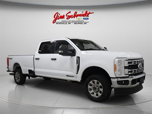 Used 2023 Ford F250 XLT image 2