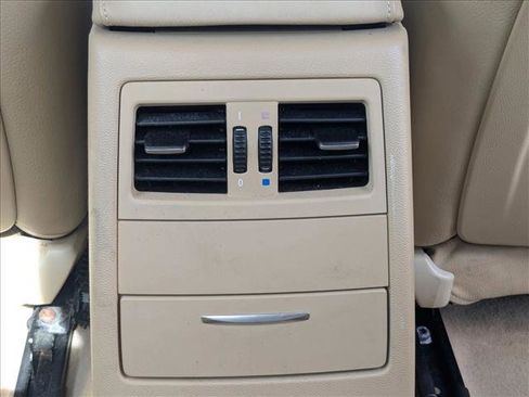 Used 2006 BMW 325i Sedan image 16