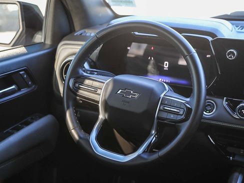 Used 2024 Chevrolet Colorado ZR2 image 15