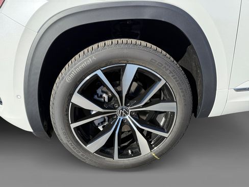 New 2026 Volkswagen Atlas SEL Premium R-Line image 9