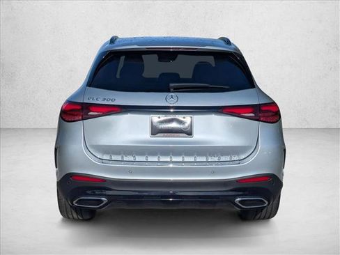 New 2026 Mercedes-Benz GLC 300 image 8
