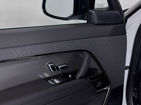 New 2026 Land Rover Range Rover Sport Dynamic SE image 18