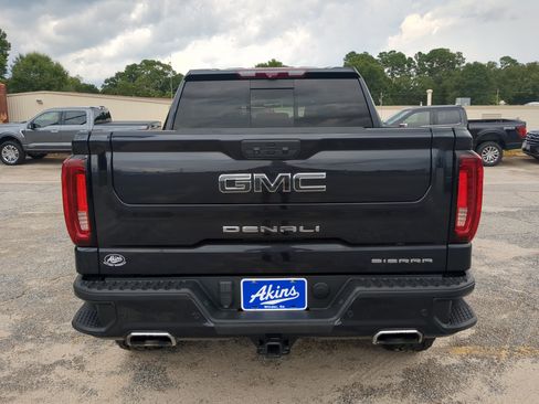 Used 2022 GMC Sierra 1500 Denali Ultimate AWD/4WD image 4