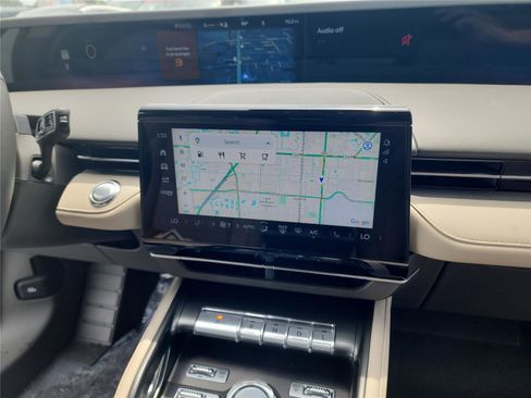 New 2025 Lincoln Nautilus Premier image 27