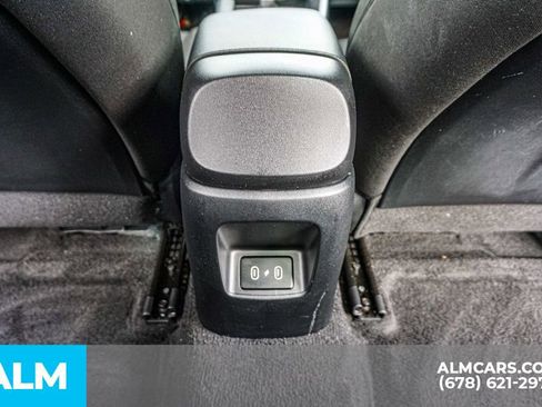 Used 2025 Hyundai Elantra SE image 31