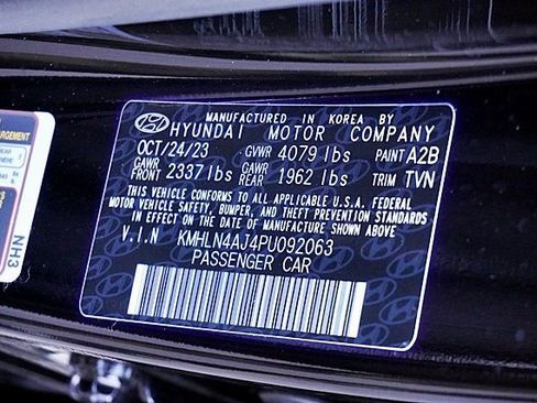 Certified 2023 Hyundai Elantra Limited FWD image 33
