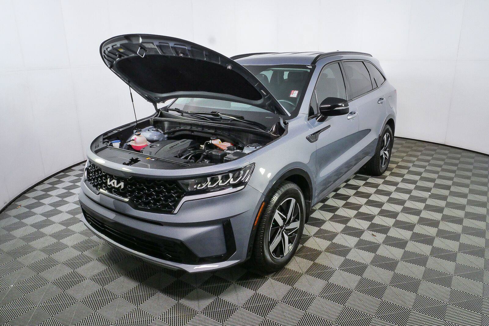 Used 2023 Kia Sorento S FWD image 27