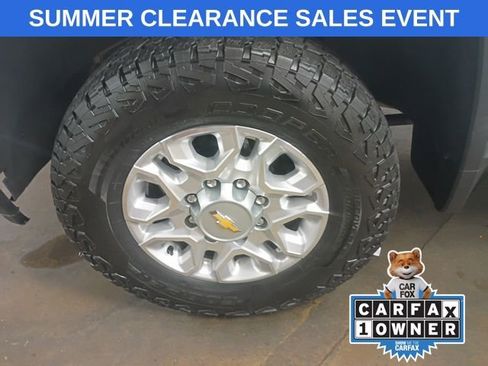 Used 2023 Chevrolet Silverado 2500 LT AWD/4WD image 6