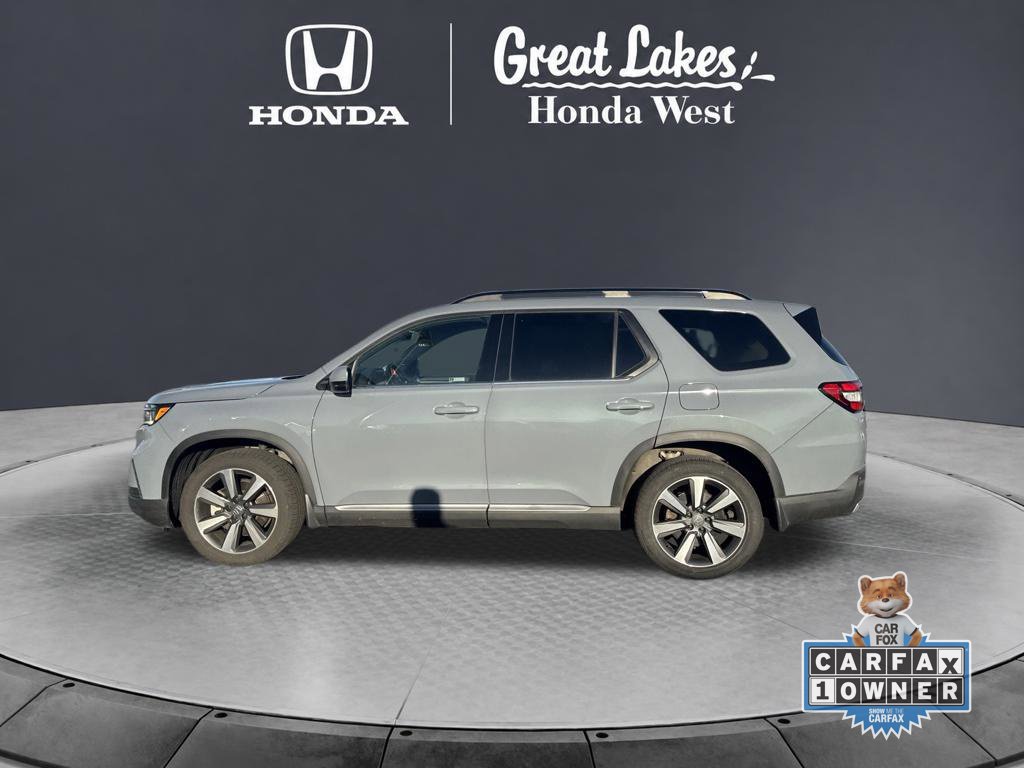 Used 2025 Honda Pilot Touring image 10