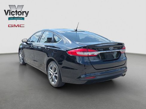 Used 2018 Ford Fusion SE w/ Equipment Group 201A FWD image 15