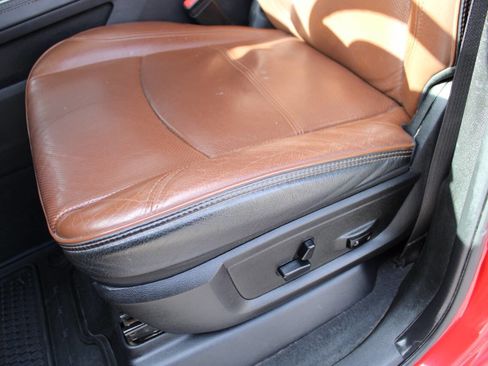 Used 2020 RAM 3500 Limited image 27