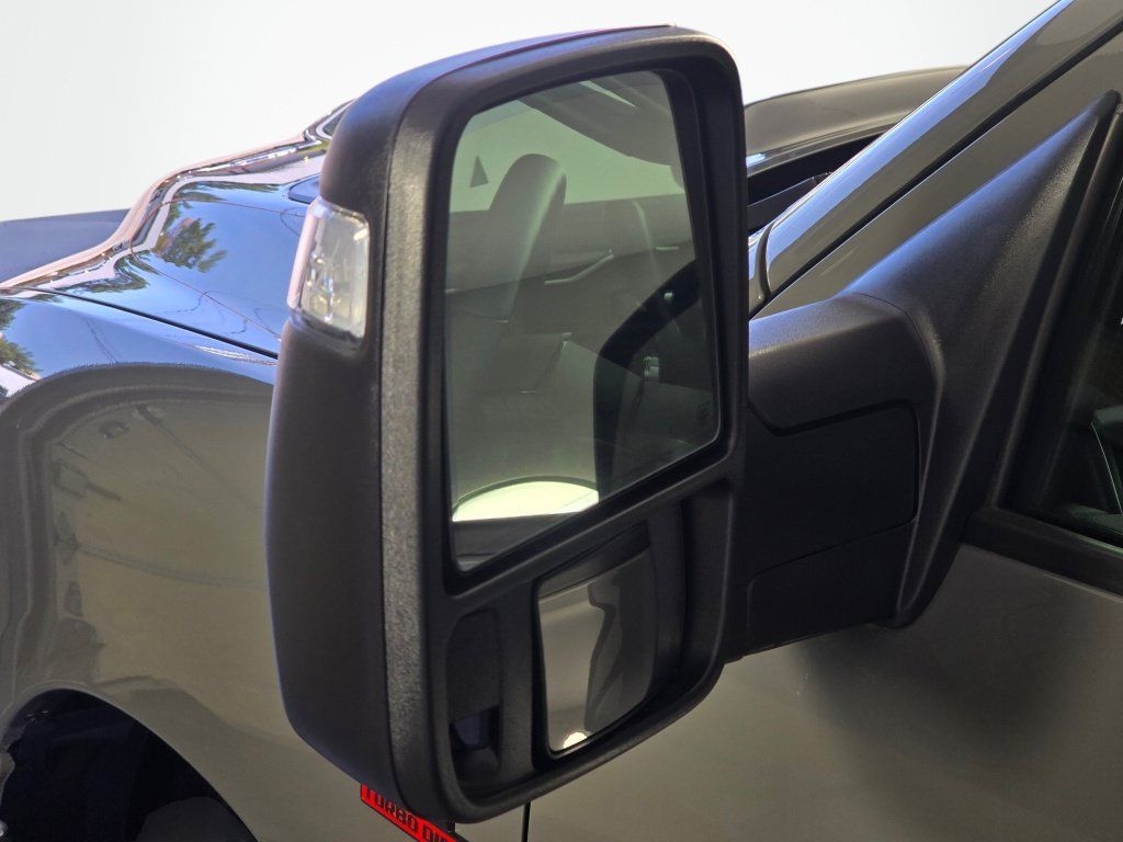 New 2026 RAM 2500 Laramie w/ Night Edition AWD/4WD image 15
