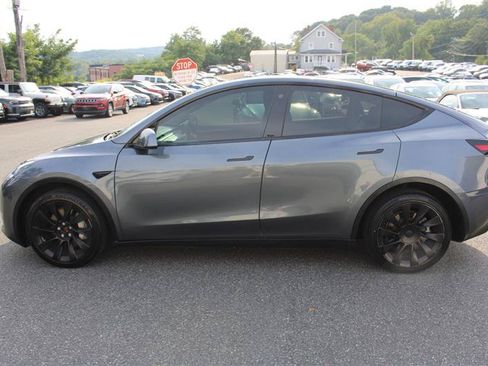 Used 2023 Tesla Model Y Long Range AWD/4WD image 4