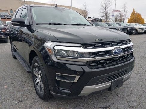Certified 2024 Ford Expedition Limited image 2