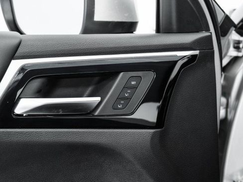 Used 2022 Mitsubishi Outlander SEL image 47