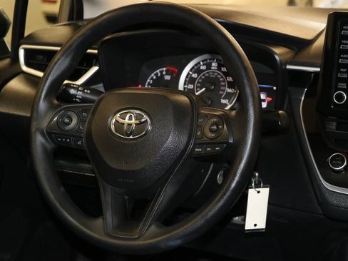 Used 2022 Toyota Corolla LE image 18