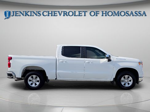 Used 2025 Chevrolet Silverado 1500 LT RWD image 2