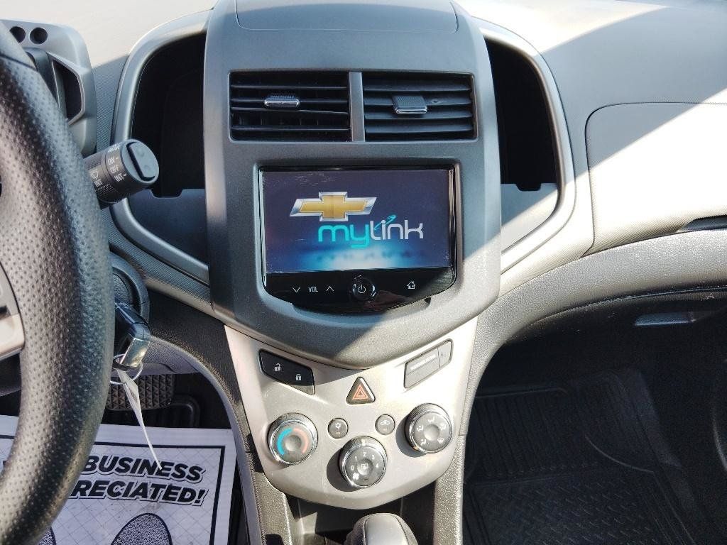 Used 2016 Chevrolet Sonic LT FWD image 18