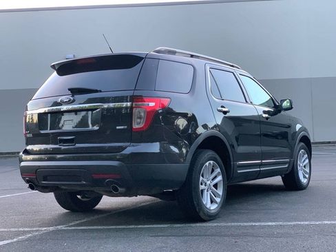 Used 2015 Ford Explorer XLT AWD/4WD image 5