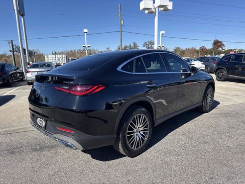 Certified 2025 Mercedes-Benz GLC 300 4MATIC image 3