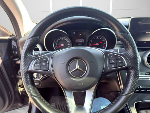 Used 2017 Mercedes-Benz GLC 300 4MATIC image 18