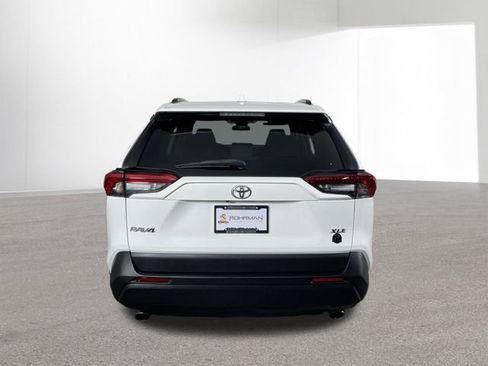 Used 2019 Toyota RAV4 XLE FWD image 15