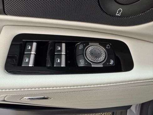 New 2026 Lincoln Nautilus Reserve AWD/4WD image 36