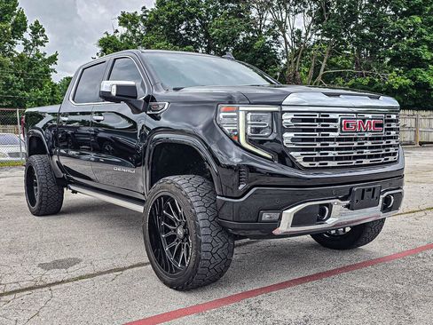 Used 2023 GMC Sierra 1500 Denali AWD/4WD image 1