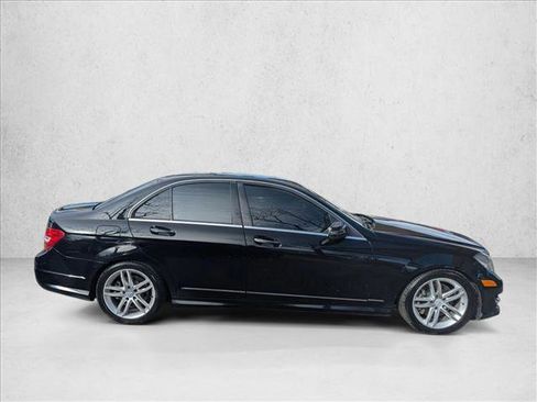 Used 2013 Mercedes-Benz C 300 Sport image 4