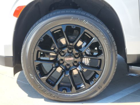 Used 2022 GMC Yukon SLT w/ SLT Premium Package RWD image 8