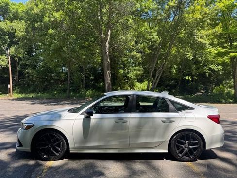 Used 2022 Honda Civic Sport image 8