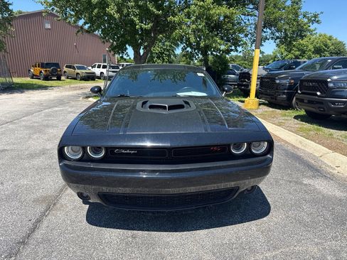 Used 2020 Dodge Challenger R/T w/ Plus Package RWD image 2