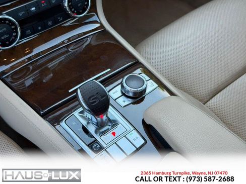 Used 2013 Mercedes-Benz SL 550 w/ Premium Pkg image 22
