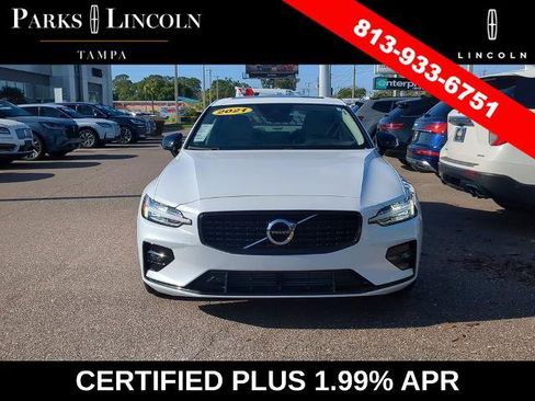Used 2021 Volvo S60 T5 Momentum w/ Premium Package AWD/4WD image 2
