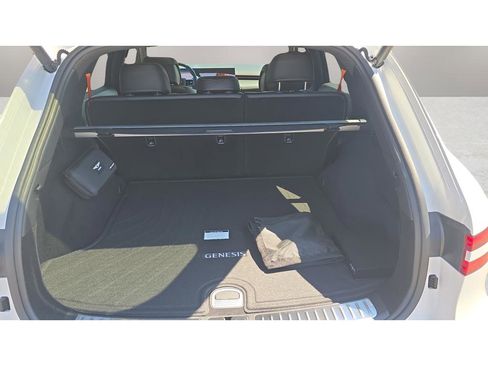 New 2026 Genesis GV70 2.5T Sport Prestige AWD/4WD image 9