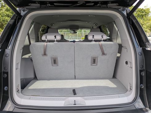 Used 2019 GMC Acadia SLT FWD image 10