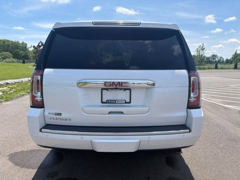 Used 2018 GMC Yukon Denali w/ Denali Ultimate Package AWD/4WD image 8
