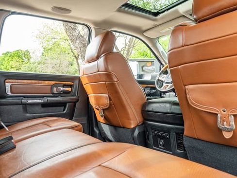 Used 2017 RAM 3500 Laramie Longhorn image 42